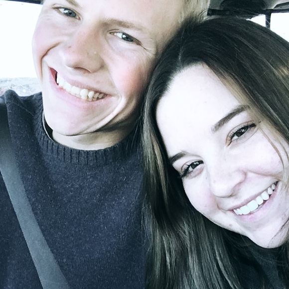 Meet your Posher, Alex - Picture 6 of 7